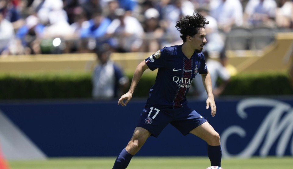 进攻更具持 进攻更具持