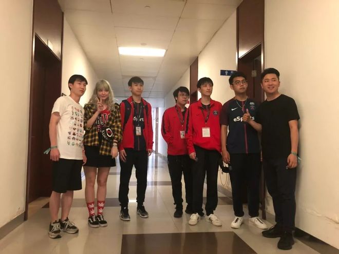 多数 多数